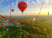在符拉迪沃斯托克市上的个人气球飞行