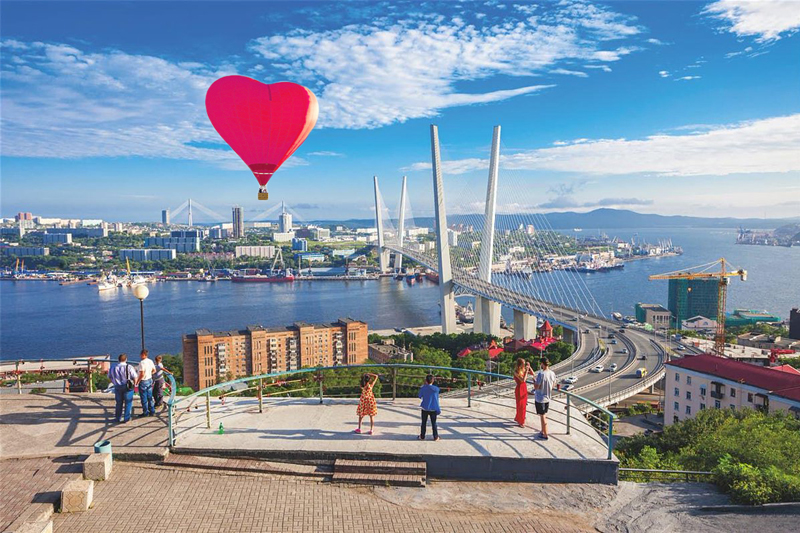 Romantic trip over Vladivostok